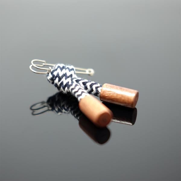 Lapel Pin Knotted Tassel - ZigZag White